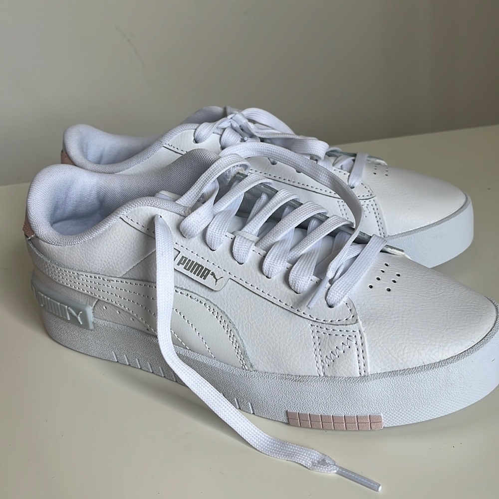 Puma soft foam white womens sneakers